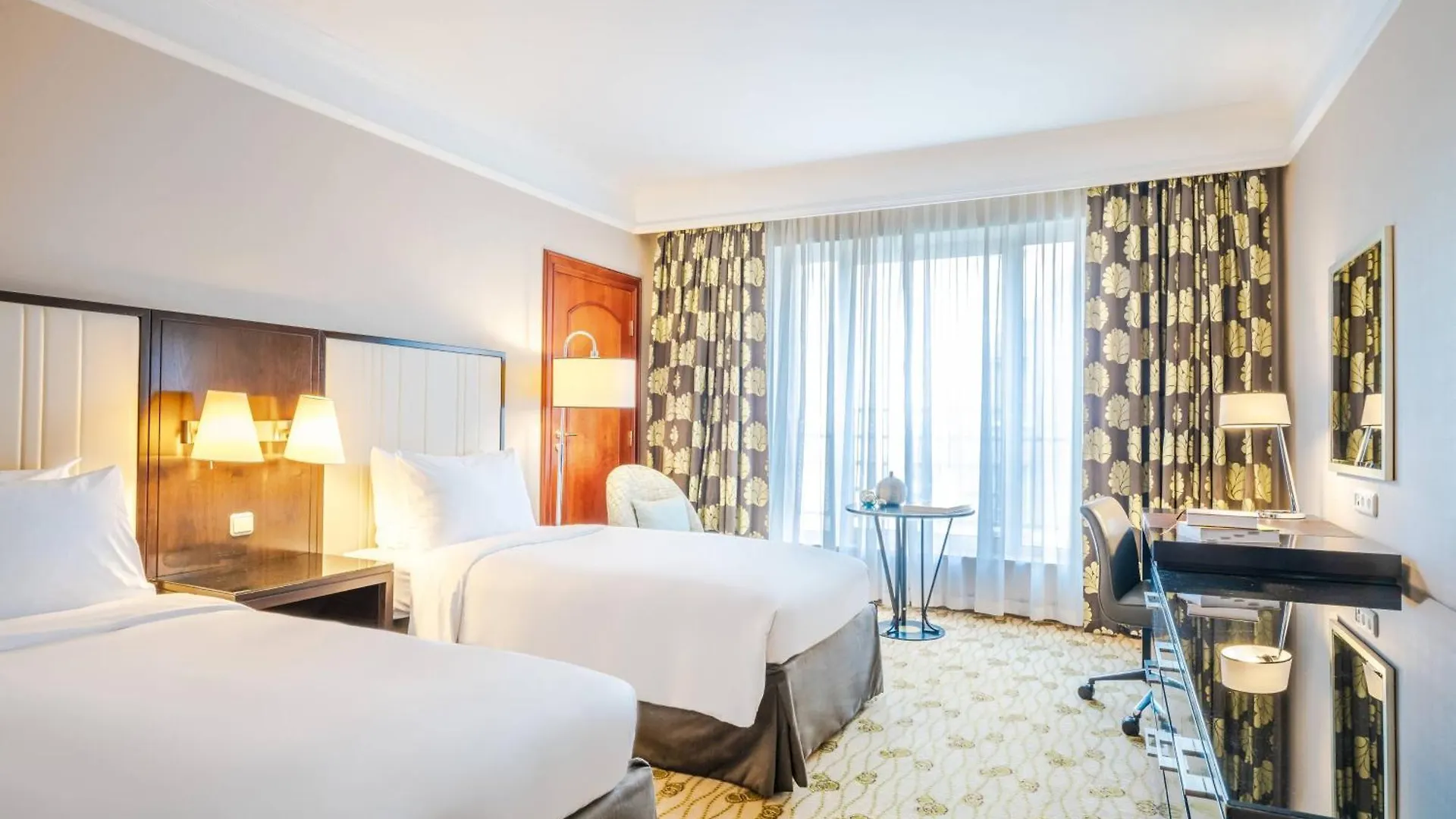 Renaissance Brussels Hotel Ιξέλ 4*,