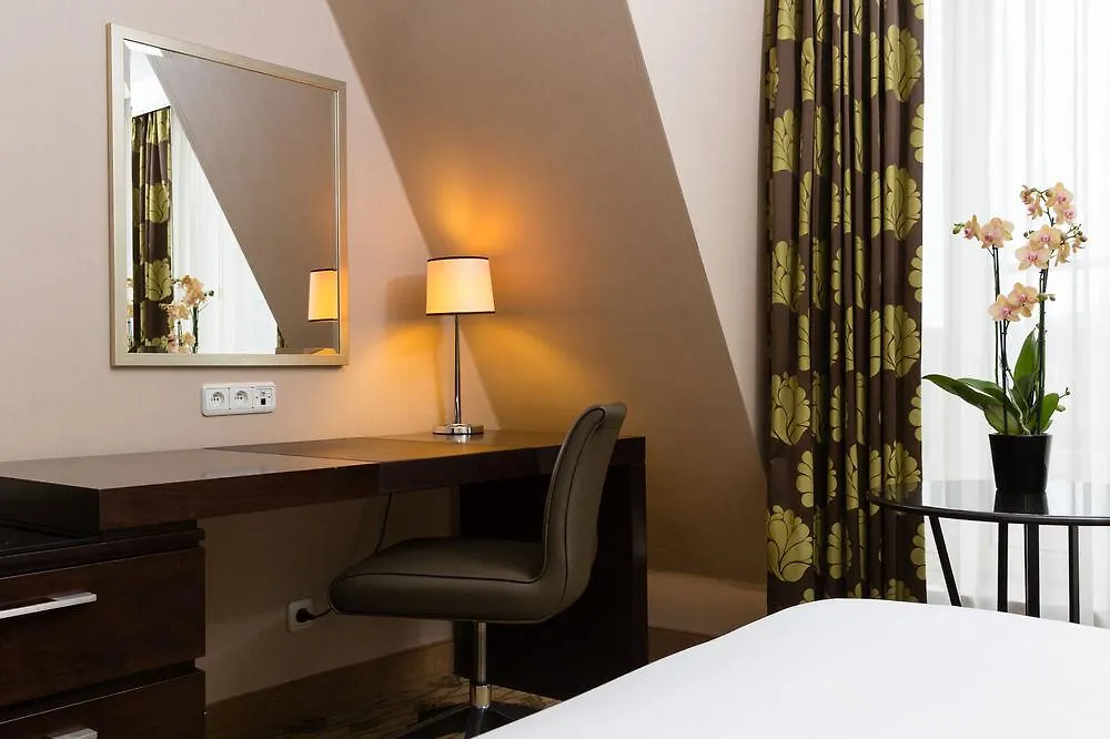איקסל Renaissance Brussels Hotel