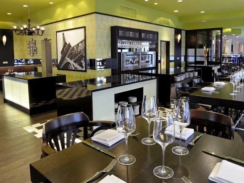 איקסל Renaissance Brussels Hotel